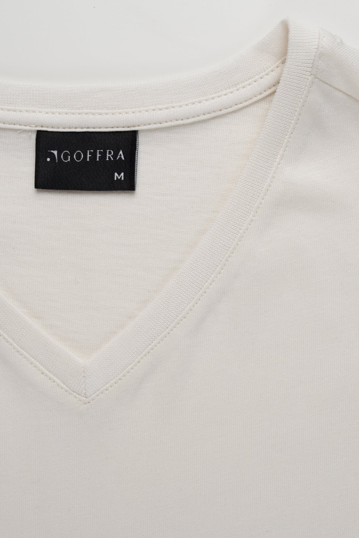 Erkek Vision V Yaka Premium Kalite Yoğun Dokulu Pamuklu T-Shirt Krem M102-R0220-02