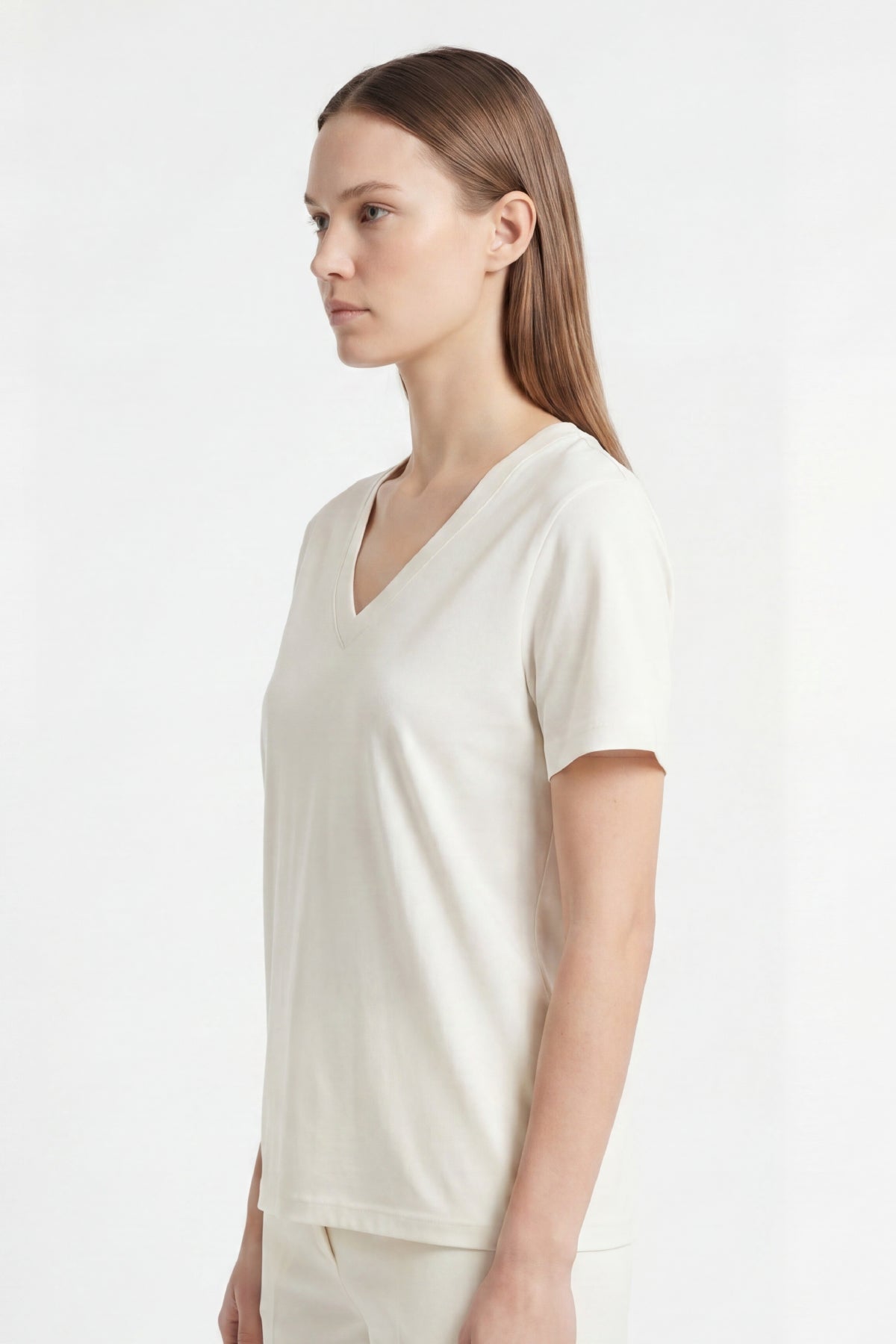 Kadın Vision V Yaka Premium Kalite Yoğun Dokulu Pamuklu T-Shirt Krem W102-R0220-02