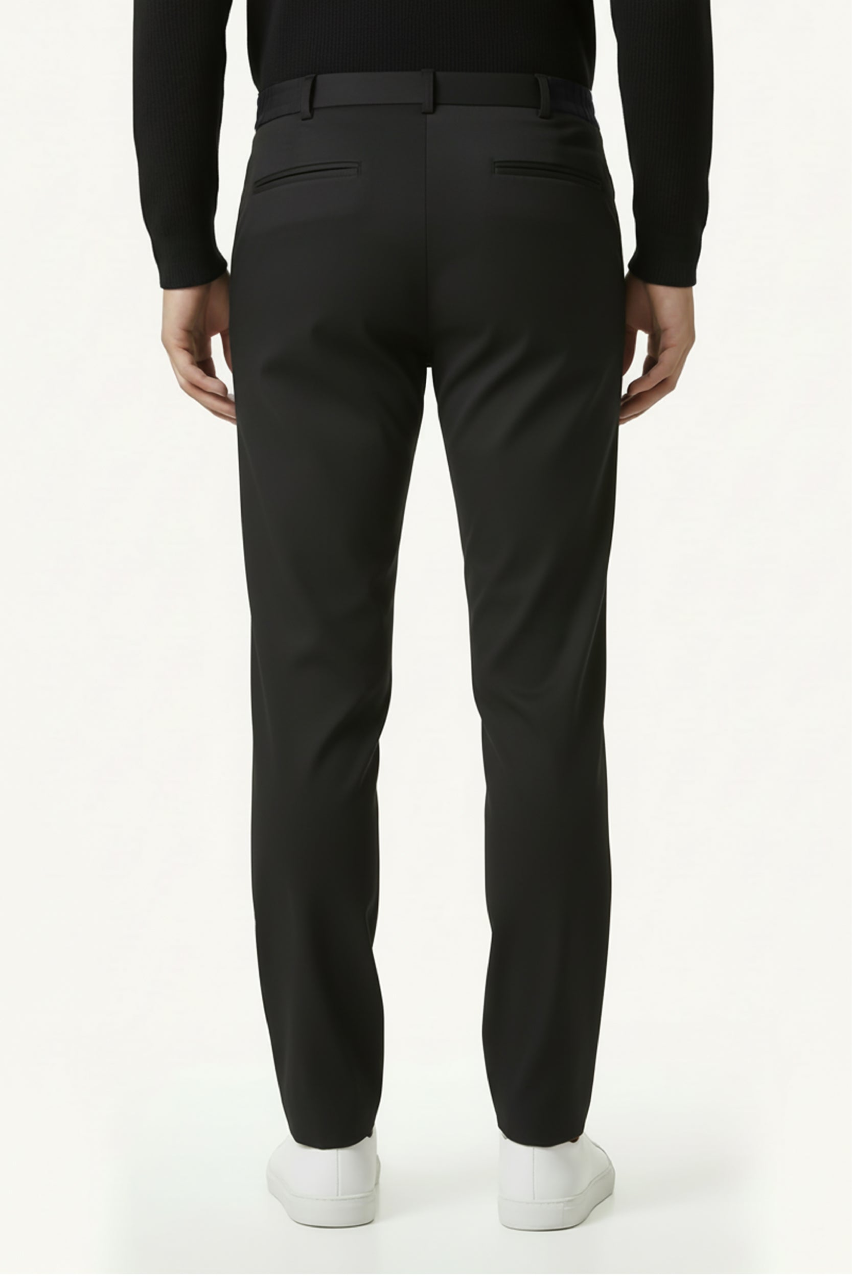 Herren Flexon Ultra Flexible Relaxed Jogginghose mit elastischem Bund Schwarz M702-R0433-07