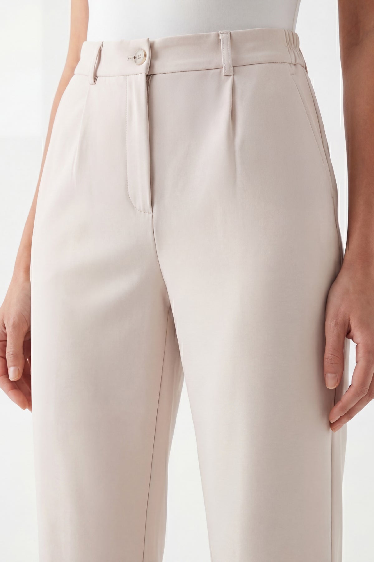 Damen Flexon Ultra Elastische Relaxed Jogginghose mit Gummibund Creme W702-R0433-06