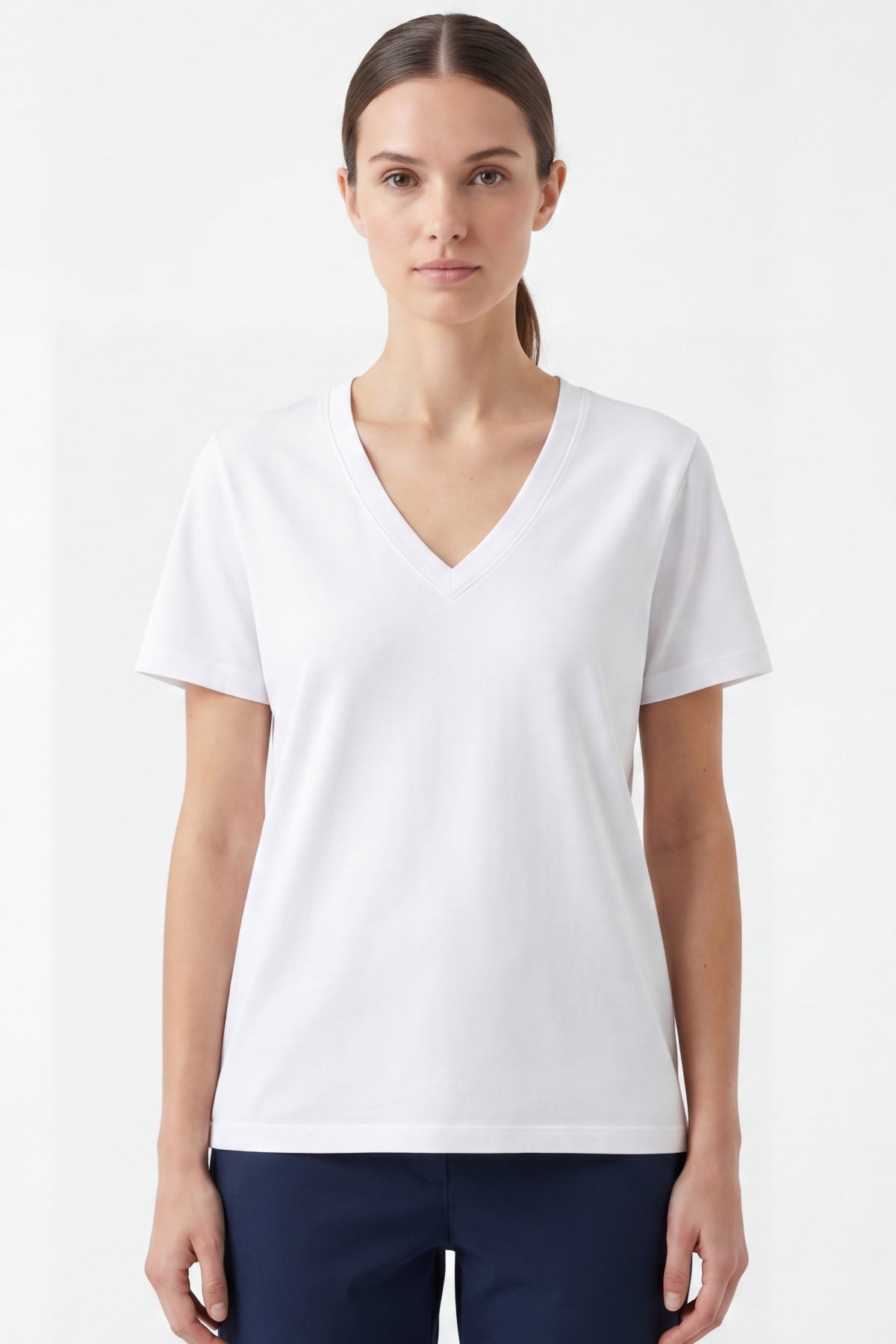 Kadın Vision V Yaka Premium Kalite Yoğun Dokulu Pamuklu T-Shirt Beyaz W102-R0220-01