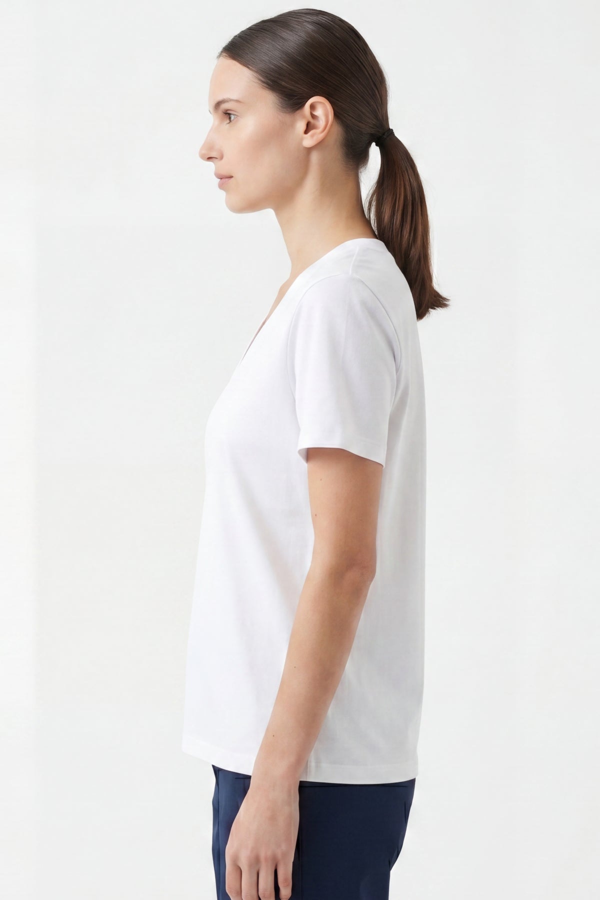 Kadın Vision V Yaka Premium Kalite Yoğun Dokulu Pamuklu T-Shirt Beyaz W102-R0220-01